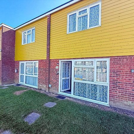 Lovely 5 Berth Chalet In The Coastal Village Of Hemsby Ref 18164B Exterior photo