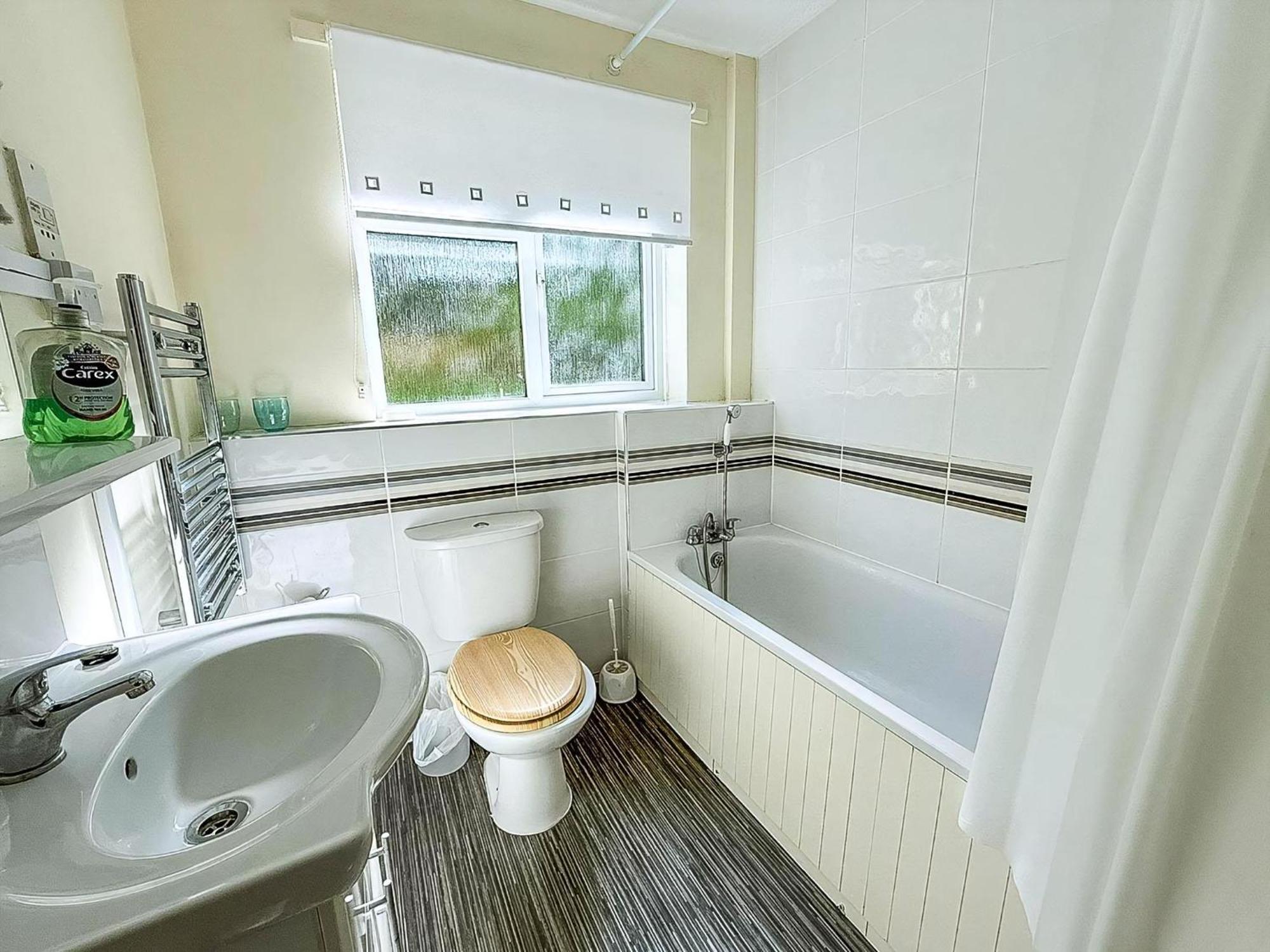 Lovely 5 Berth Chalet In The Coastal Village Of Hemsby Ref 18164B Exterior photo